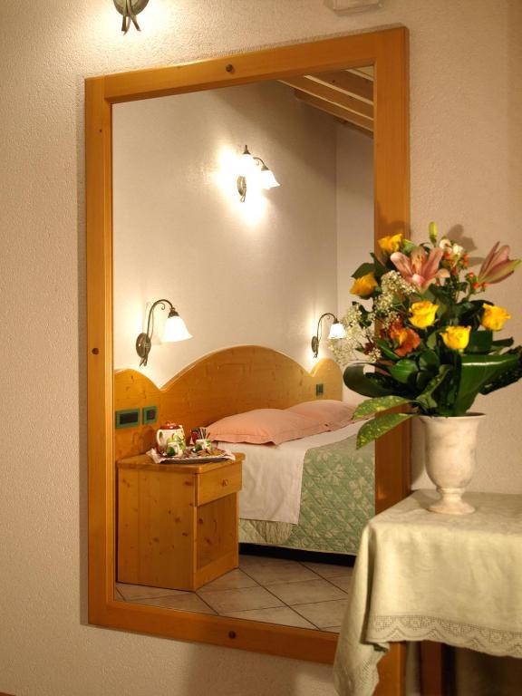 Jolly B&B - Affittacamere Димаро Стая снимка